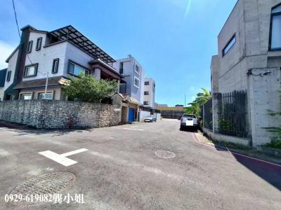 台南東區裕德二街邊間自地自建.4車別墅視意圖